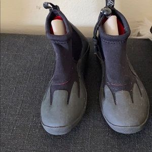 ROXY women’s water boot. Brand new. Size 7.